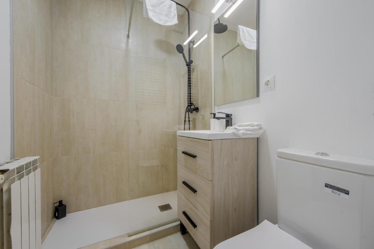 Premium Apt Para 9P En C/Olmo - Centro De Madrid Exterior photo
